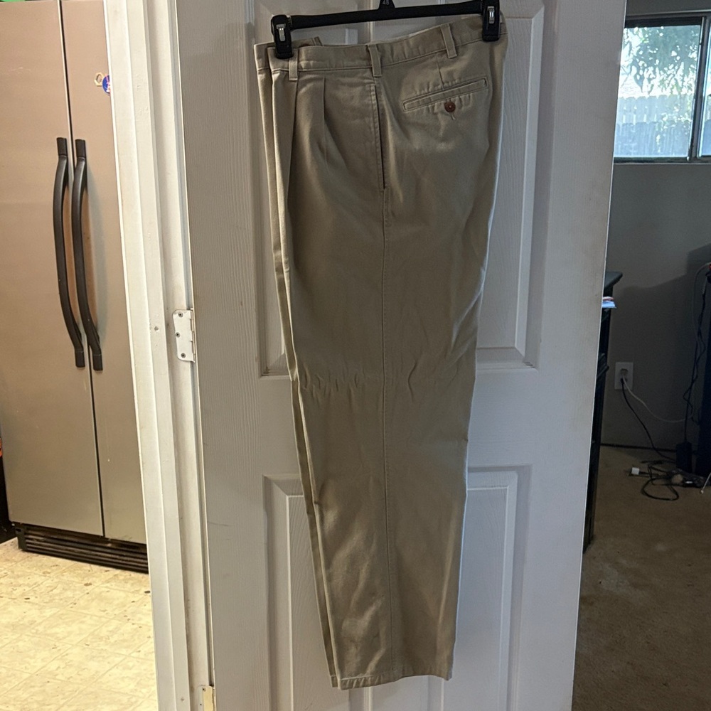Farah Men's Khaki Chinos